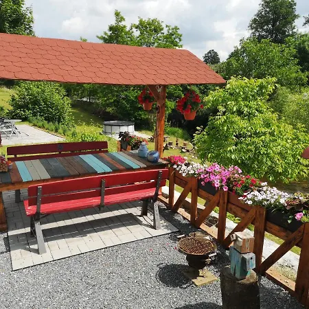 Maciejowka Holiday home *